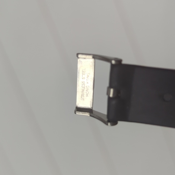 Ultra Rare Vintage Analog 90's Watch - Picture 9 of 9